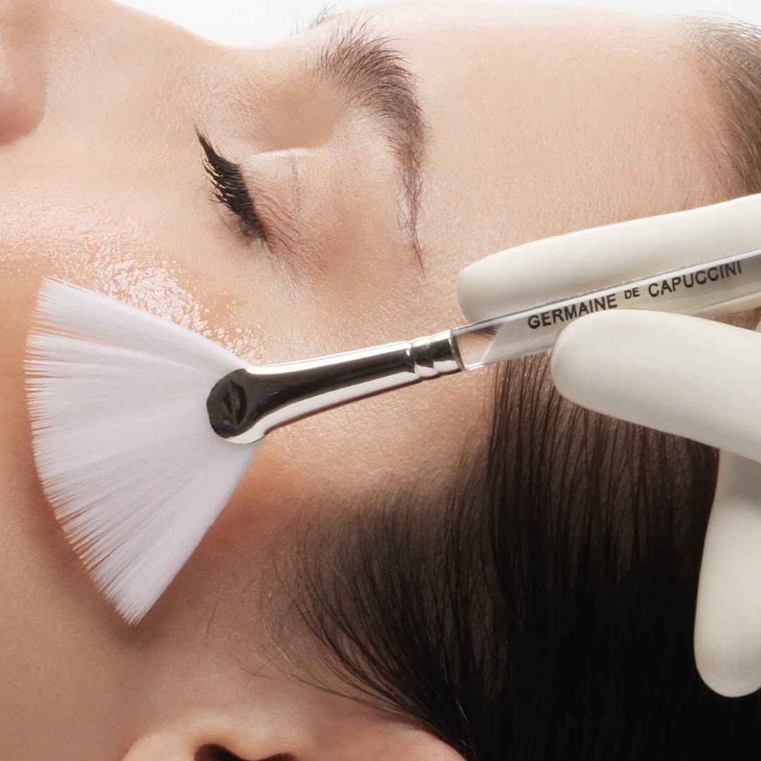 Custome Facial + Peeling