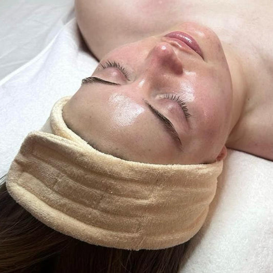 Custome Facial + Peeling