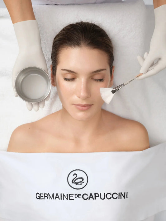 Facial Esencial by Germaine de Capuccine